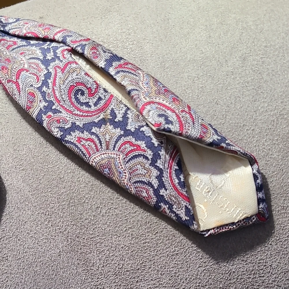 Vtg Christian Dior Paisley Silk‎ Tie All Silk Made In USA Fabric Woven In ITALY